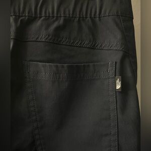 NWOT The North Face Utility Hybrid Hiker Navy size Small Cargo Pants Women's